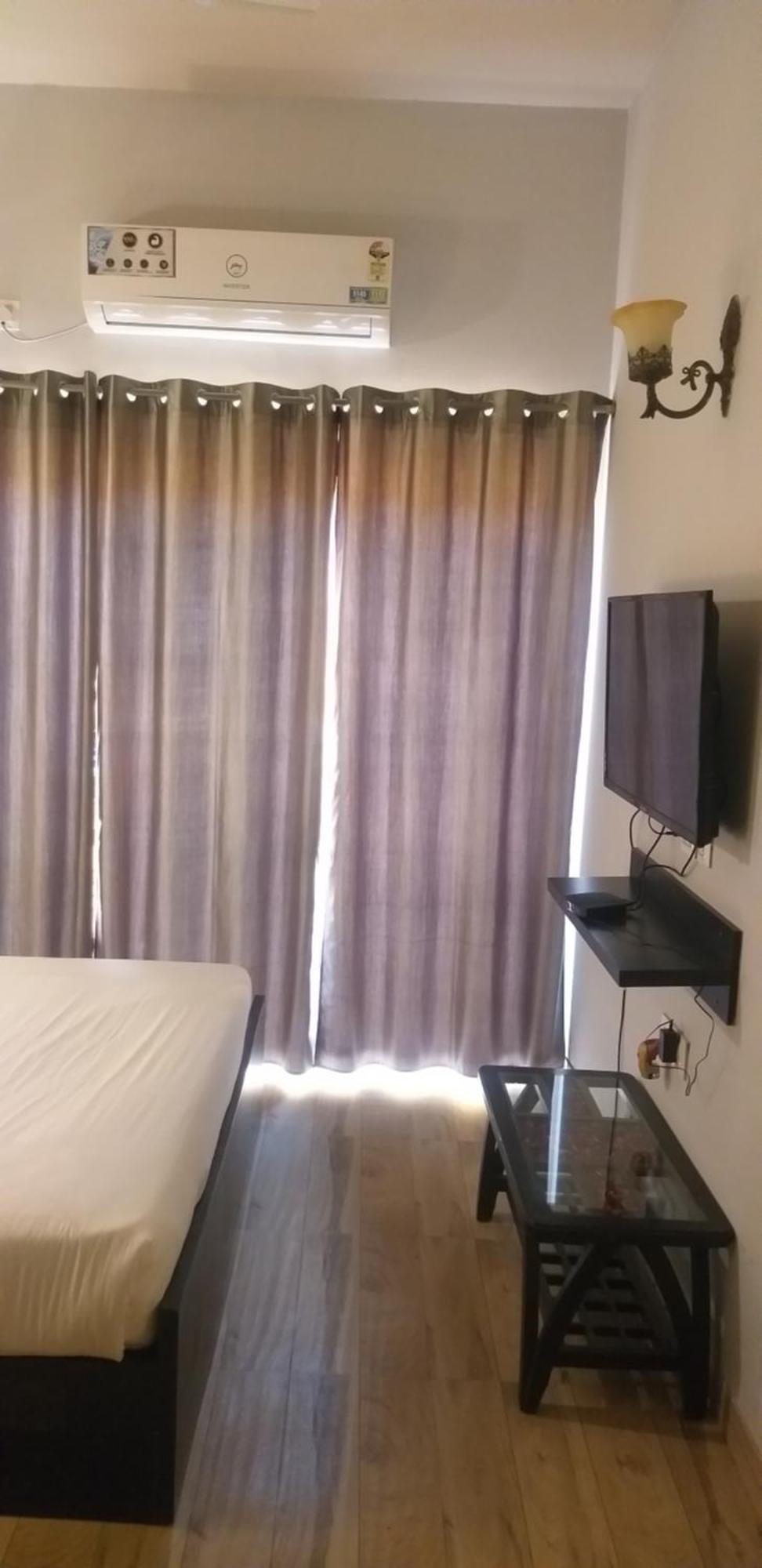 Pearl Suites At Omex Entrenity Vrindāvan Екстериор снимка